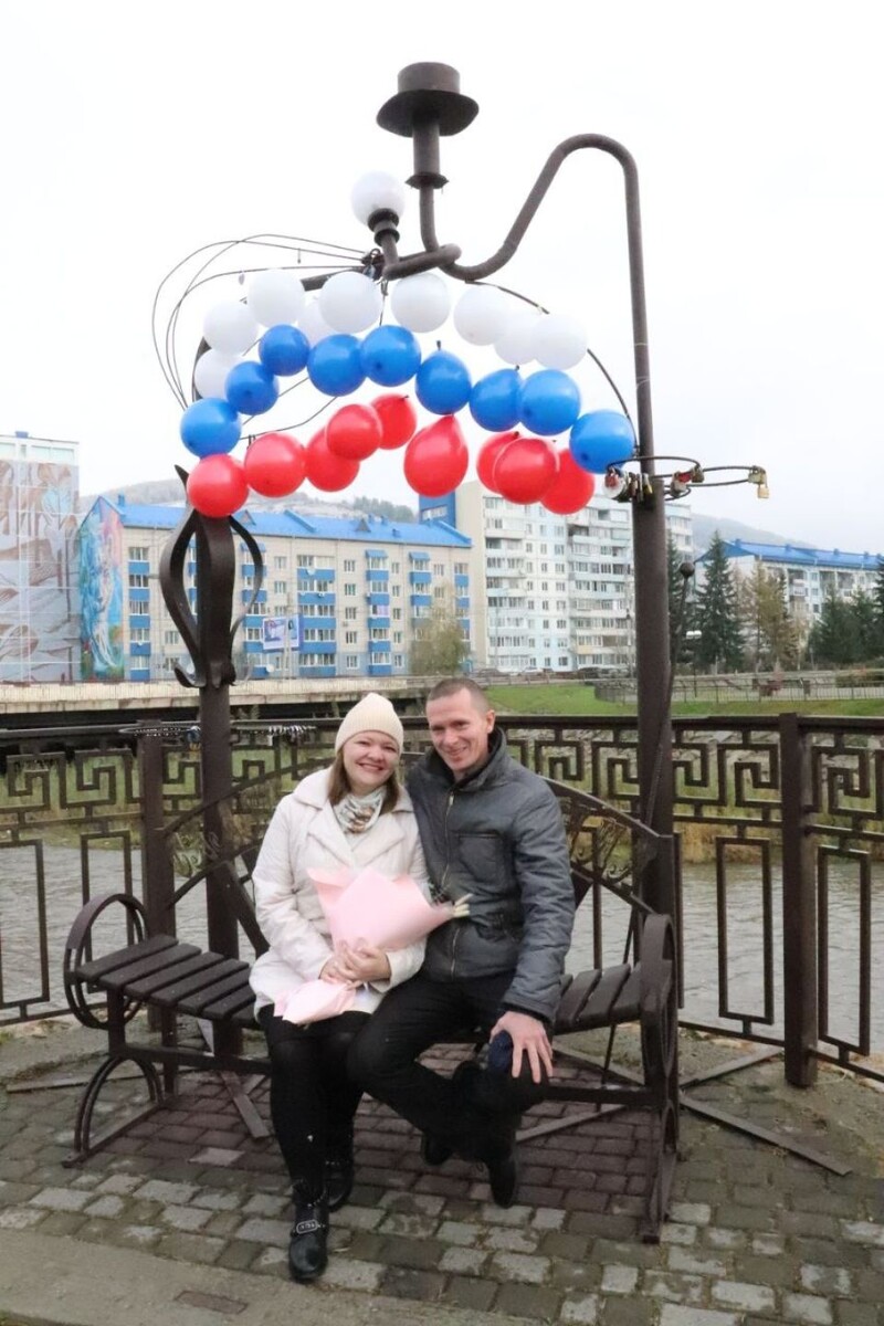    "Скамья примирения" в Горно-Алтайске. Источник: Пресс-служба администрации Горно-Алтайска