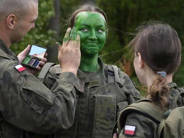    © AP Photo / Czarek Sokolowski