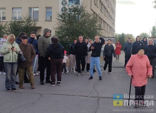     Готов ко всему, спокоен и собран: в Волжском состоялась первая отправка «срочников» осеннего призыва
