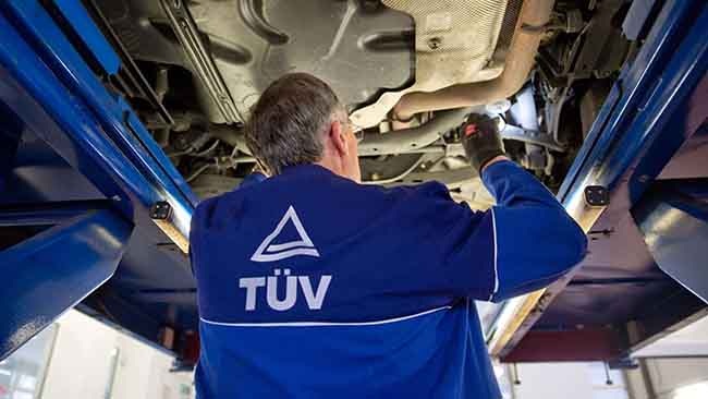 Специалисты TUV сетуют на старение автопарка, прибавляющее им работы
на техосмотрах berliner-zeitung.de