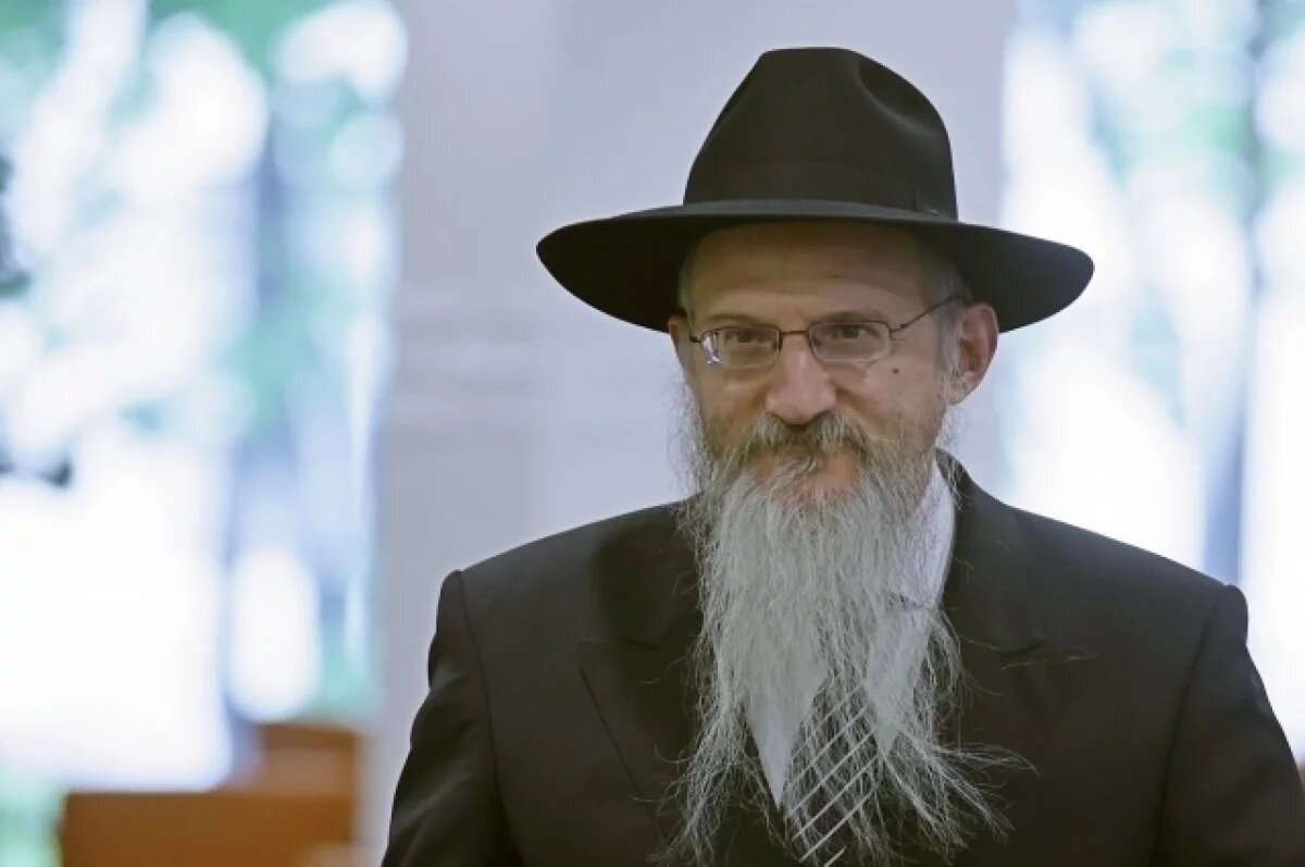    Главный раввин РФ Берл Лазар поздравил с праздником Симхат Тора