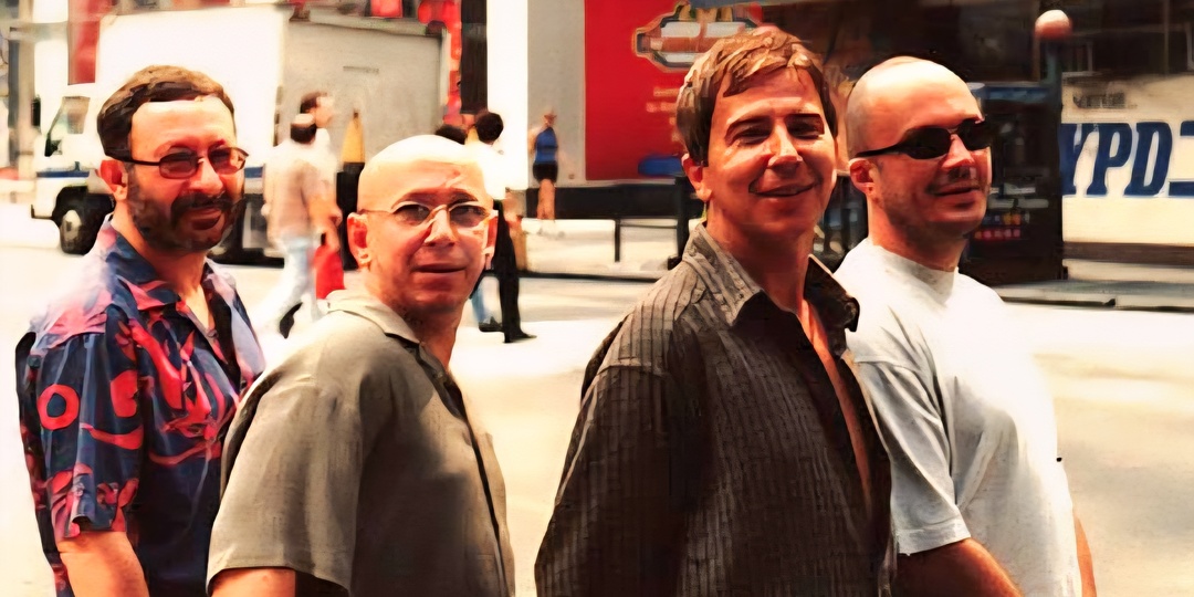 Арест Романова и Арутюнова, распады, воссоединения, потеря братьев Сапуновых: как "Воскресенье" сумели просуществовать до 2025 года