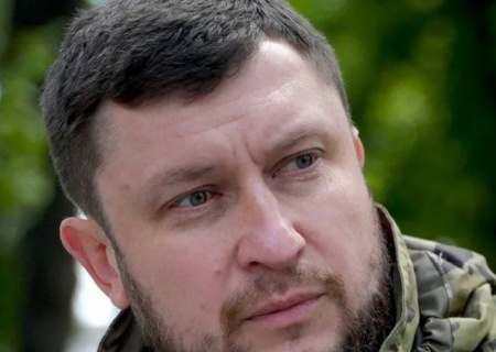    Всех на убой: командир разведподразделения ВСУ предлагает создать из 16—18-летних "параллельную армию"