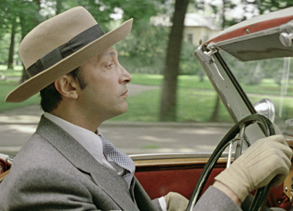 Фото: Козаков роли Грига в телевизионном фильме «Безымянная звезда». РИА «Новости»