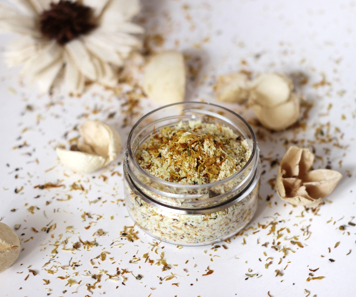 Гоммаж из натуральных компонентов