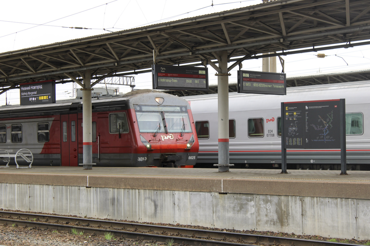 Петербург запланировал ввести единые тарифы на электрички в 2026 году.  Фото: Фото: ФедералПресс / Ксения Кобалия