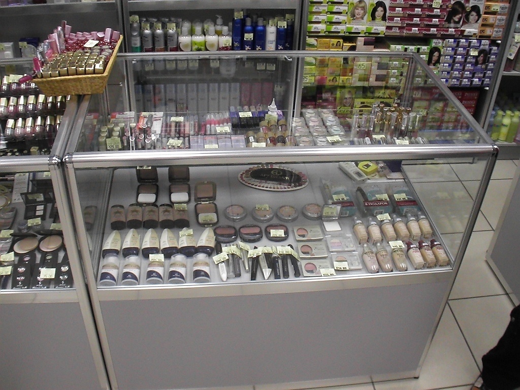 Взято из открытых источников. Пример магазина где легко вы можете увидит такую косметику. 