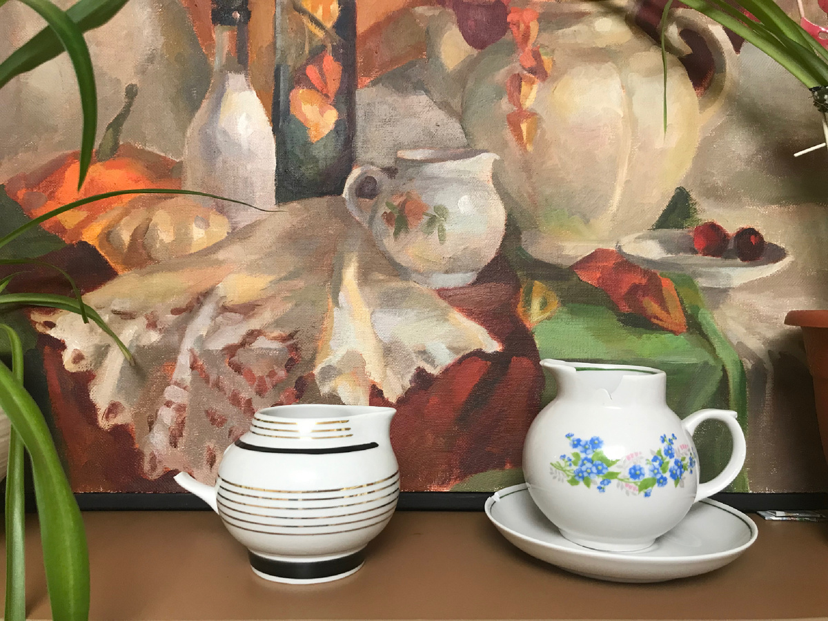 Два битых молочника и блюдце- моя первая добыча на помойке