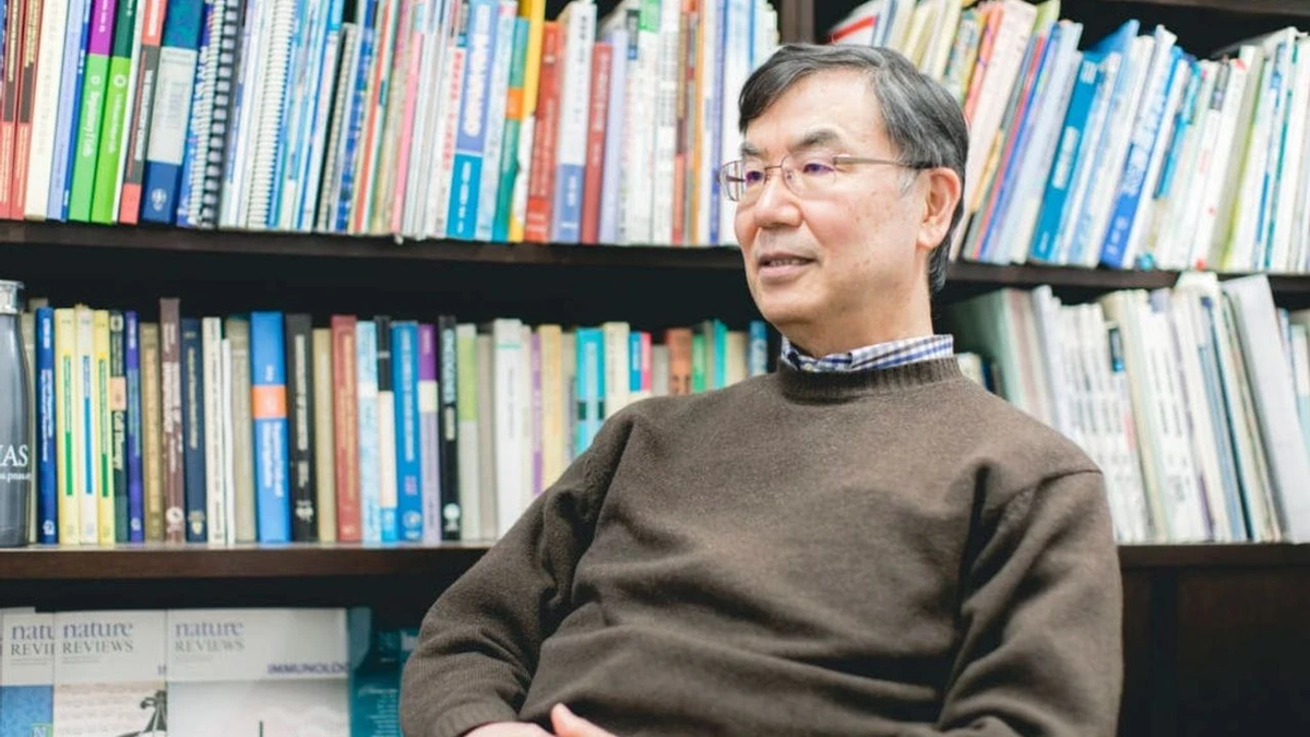 Шимон Сакагучи