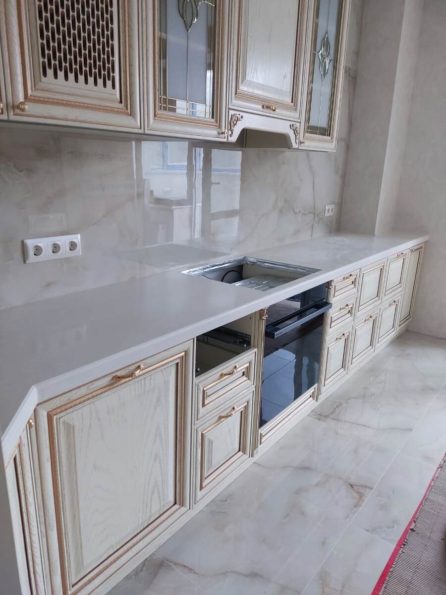 Столешница из акрилового камня