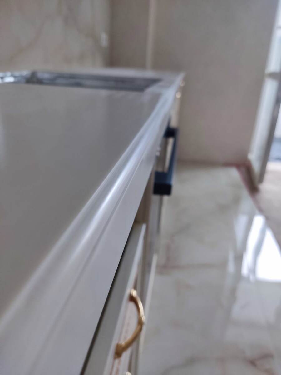 акриловая столешница толщиной 4 см