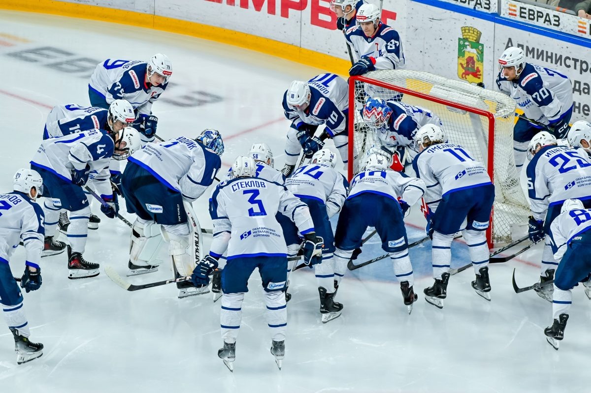    Вторая команда системы «Торпедо» реабилитировалась после поражения от новокузнецкого «Металлурга» (3:7)