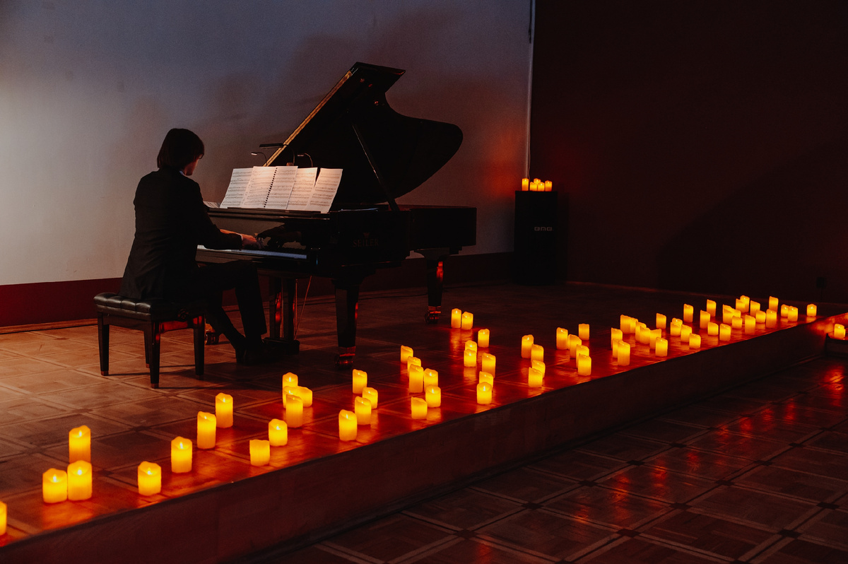 © VK / Вселенная Классики: концерты при свечах