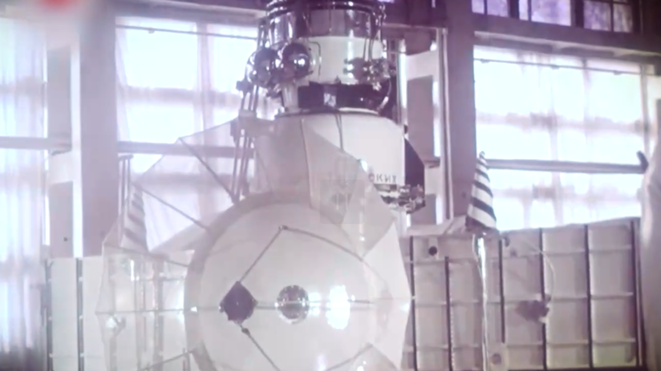 ФОТО: Кадр из программы "Как устроен мир", РЕН ТВ