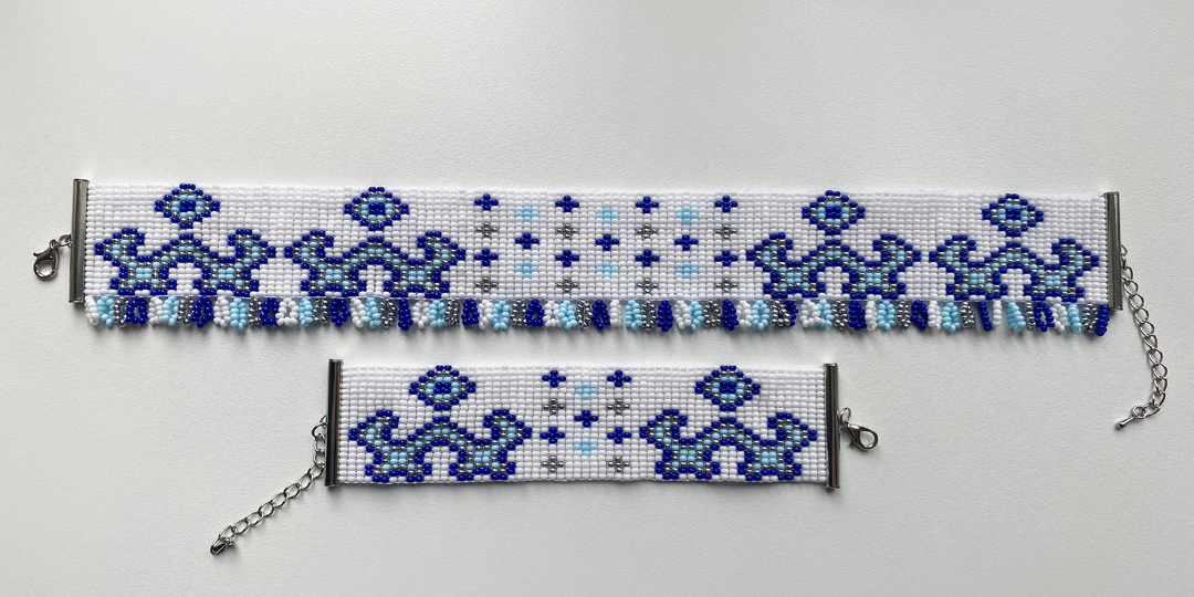 Как я плела на станке чокер и браслет из бисера