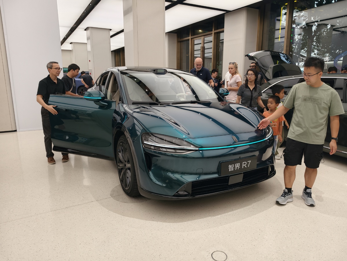    Первые фото, снятые на камеру новых vivo X300 и X300 Pro