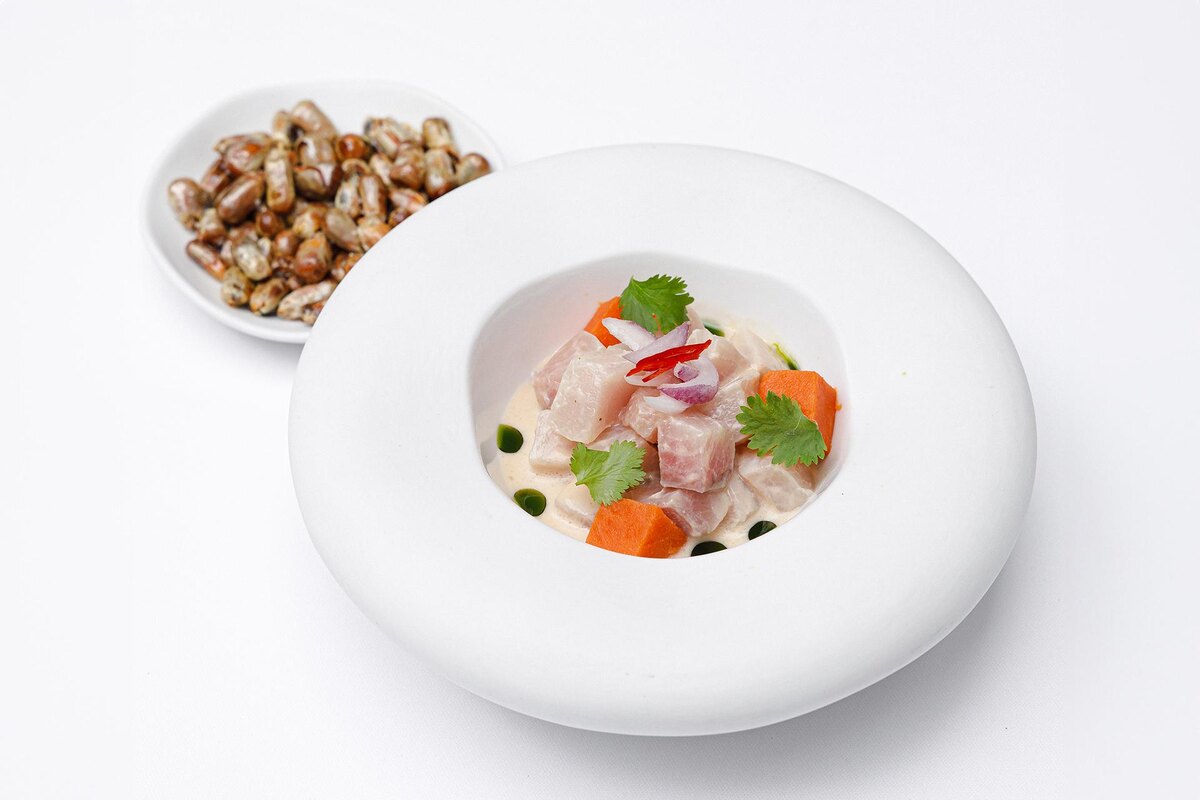    Севиче из дикой рыбы с кукурузой канча, бататом и луком в ресторане Luigi’s Gardenпресс-служба Luigi’s Garden