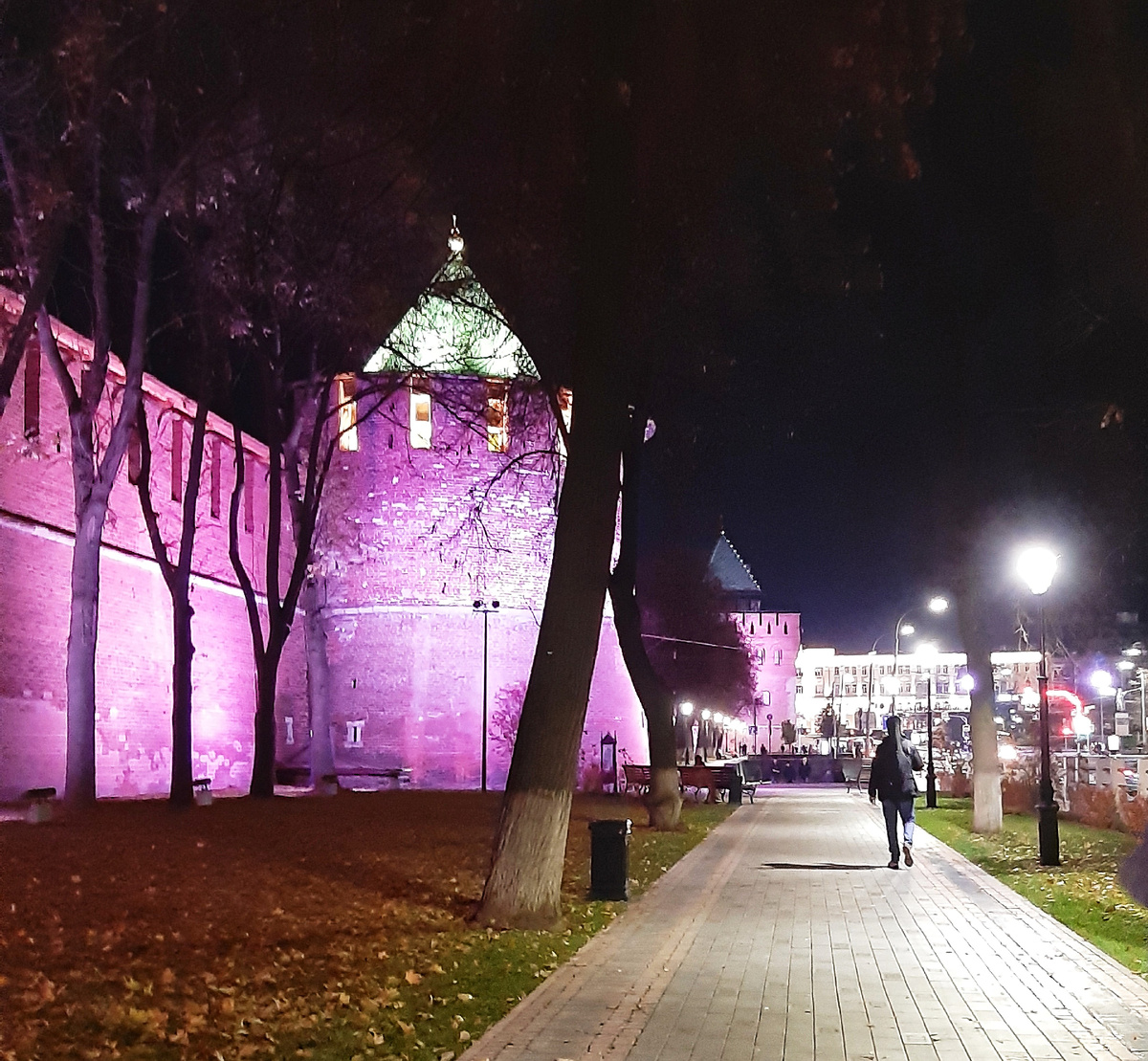 Нижегородский Кремль с вечерней подсветкой.