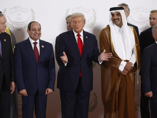    Фото: AP Photo/POOL/Yoan Valat