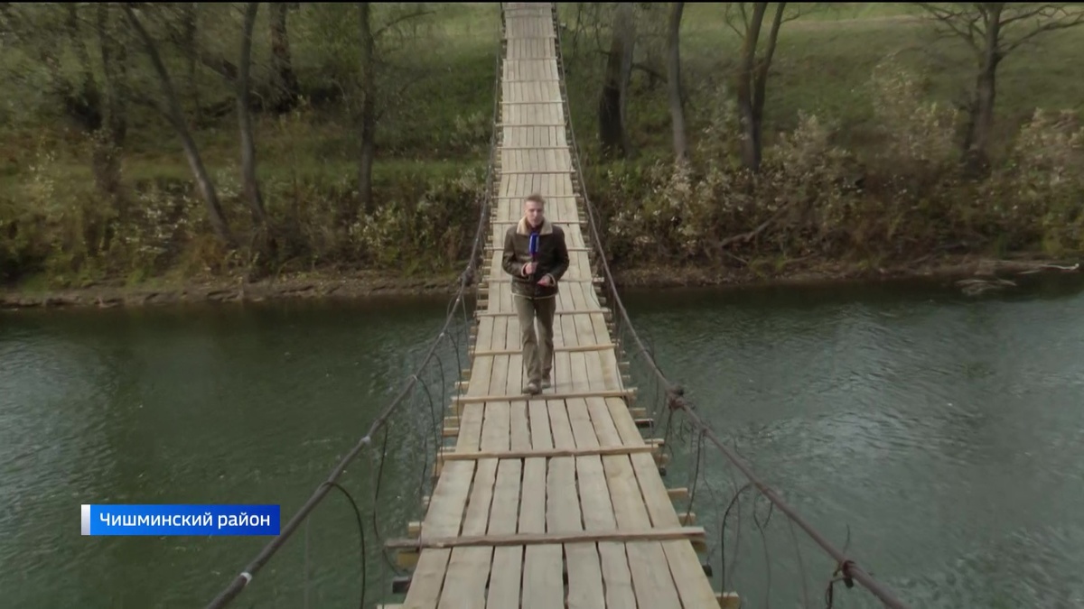    Садоводы СНТ«Родник» в Чишминском районе своими силами реконструировали висячий мост