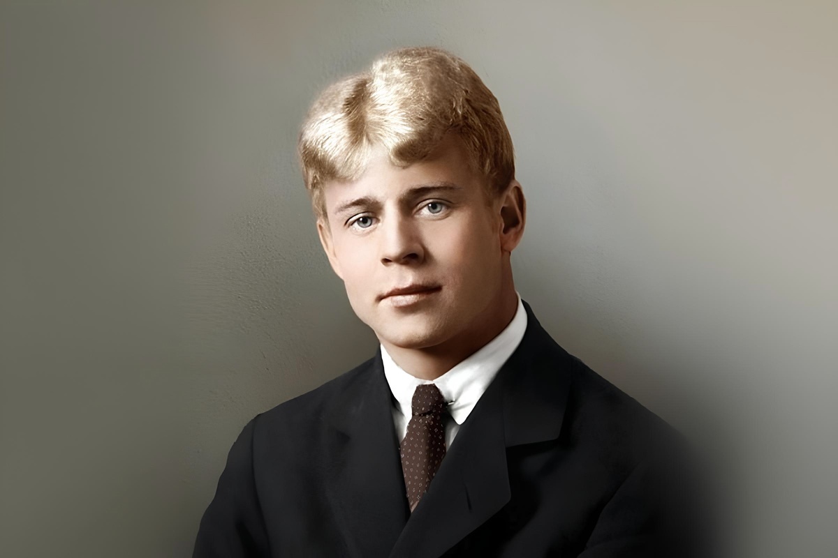 Портрет Сергея Есенина