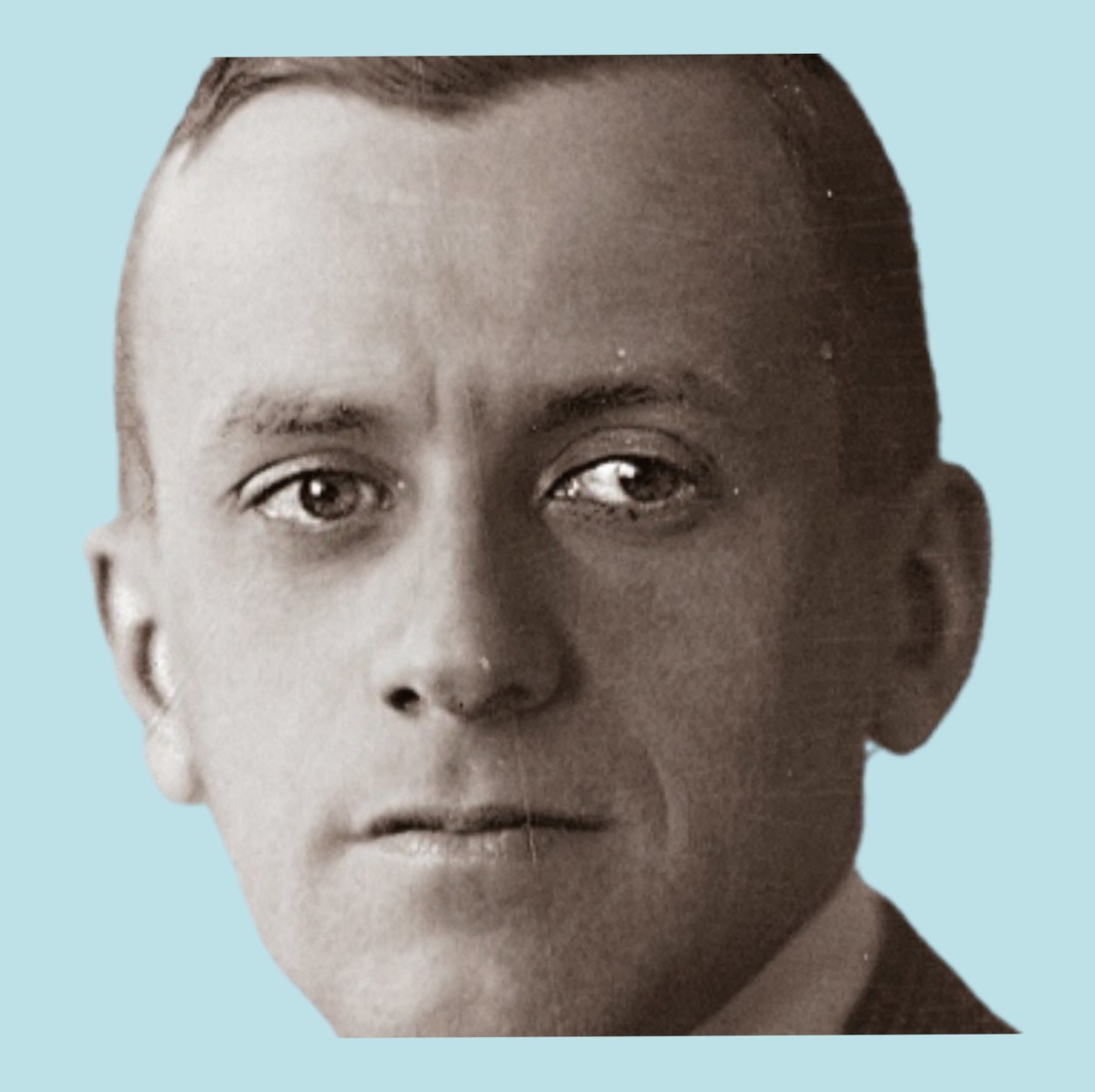 С. Л. Бертенсон был секретарем Немировича-Данченко во время гастролей театра в Америке в 20-х. По возвращении в СССР Бертенсон не смог принять новую страну и театр и решил уехать в Америку. Через Бертенсона Немирович-Данченко надеялся пристроить свои сценарии в Америке. 