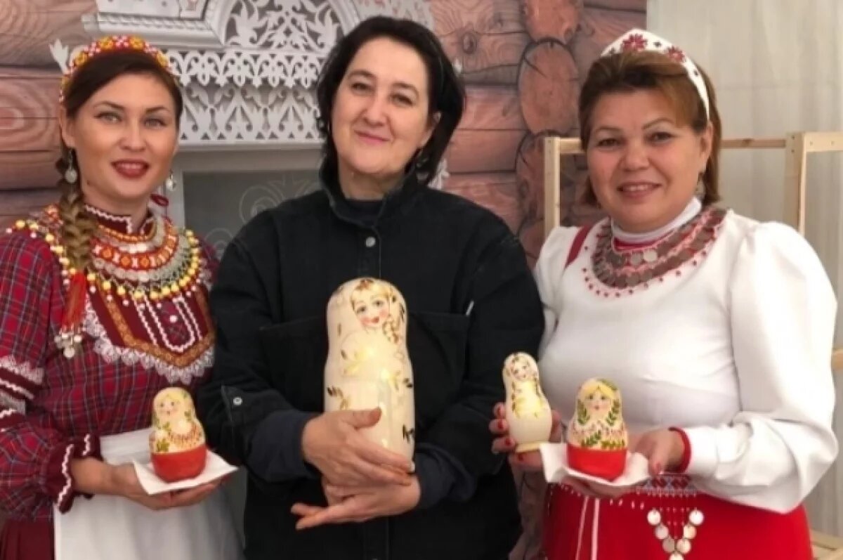    Расписные сёстры.