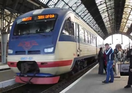    Львов лидирует по числу выезжающей с Украины молодёжи