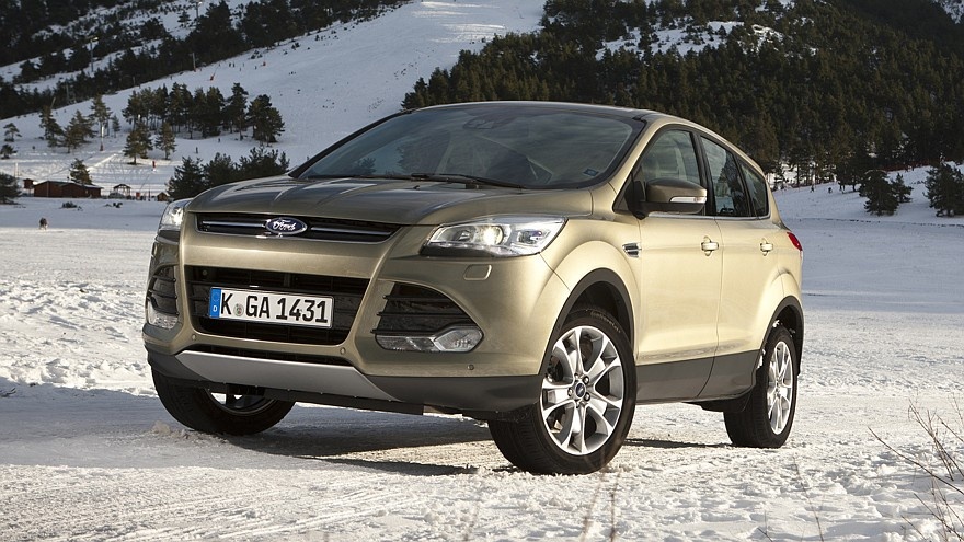    На фото: Ford Kuga (2013 — 2016)