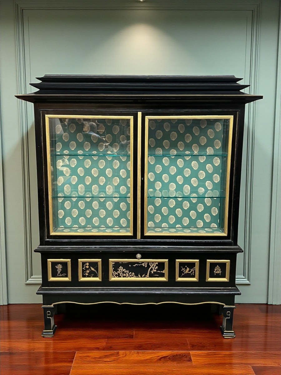 Витрина в стиле Шинуазри, Франция