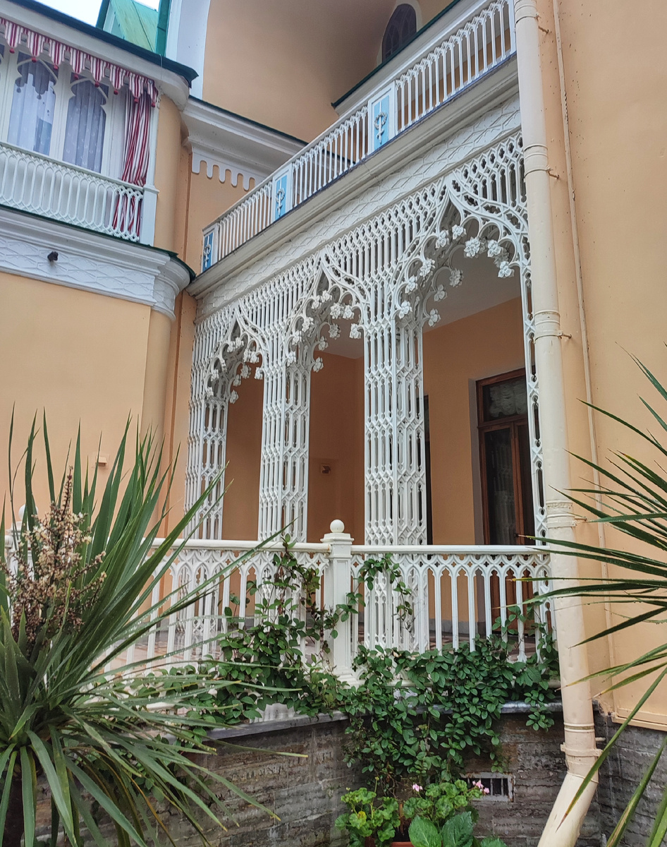 Все фото мои. Плюс скриншоты с сериала.