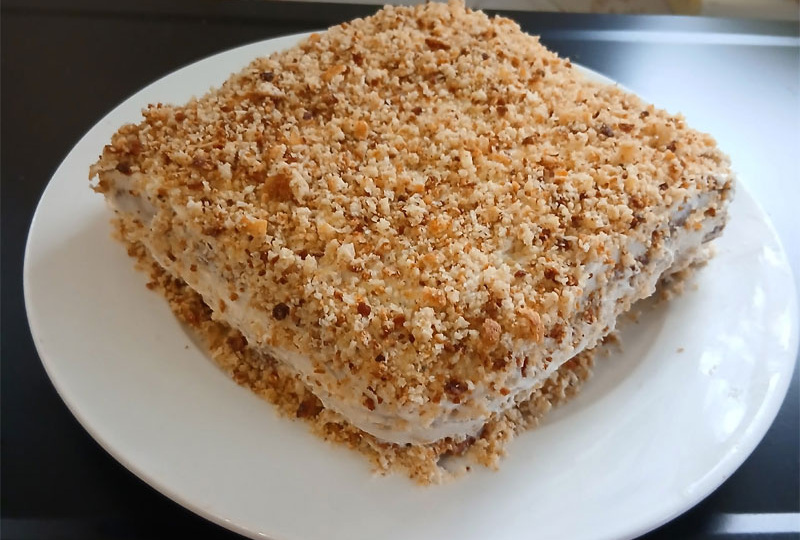 Торт с кремом из творога и арахисовой пасты