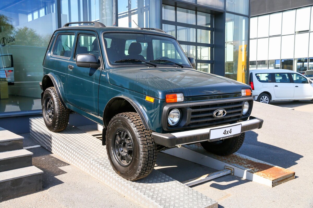 , фото: Art Konovalov/Shutterstock/Fotodom.ru📷Lada Niva Legend