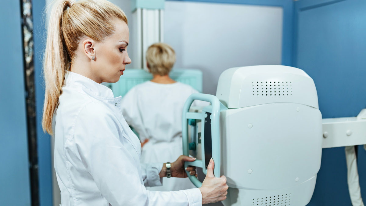    В Югре началась неделя борьбы с раком молочной железы