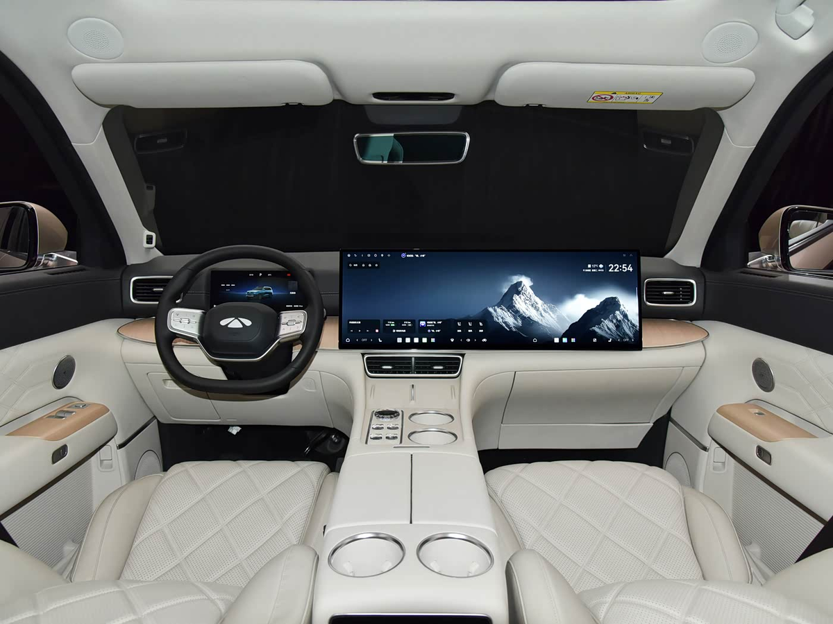Передняя часть салона Chery Fulwin T11 (Exeed Exlantix)