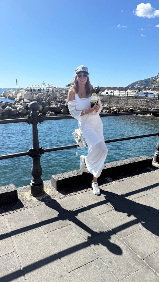    Полина Диброва на отдыхе в Италии. Источник: t.me/dibrovapolina