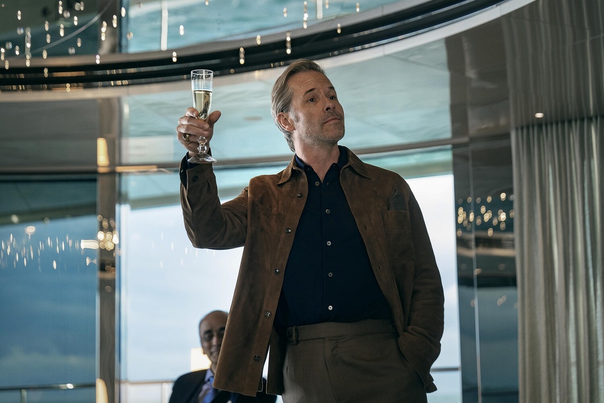 Кадр из фильма "Девушка из каюты №10".