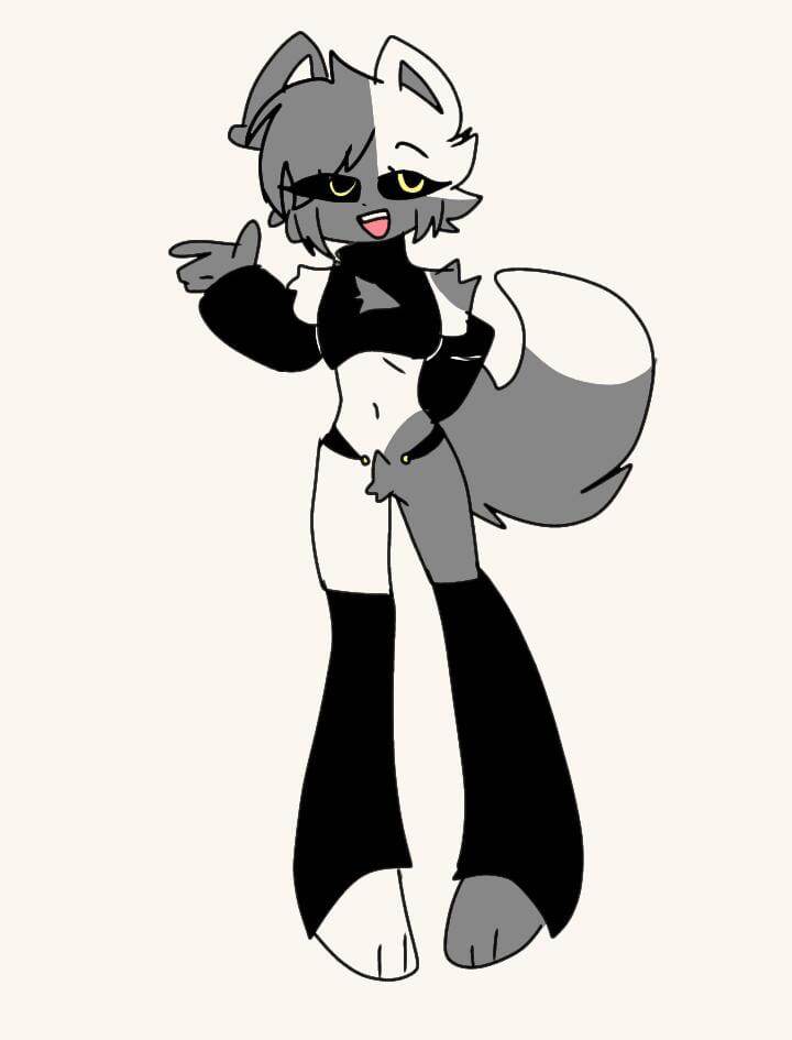 А дружит только с ними, потому что всех остальных она не знает сразу говорю: она не кошка, она лиса ,хоть и похожа на кошку.