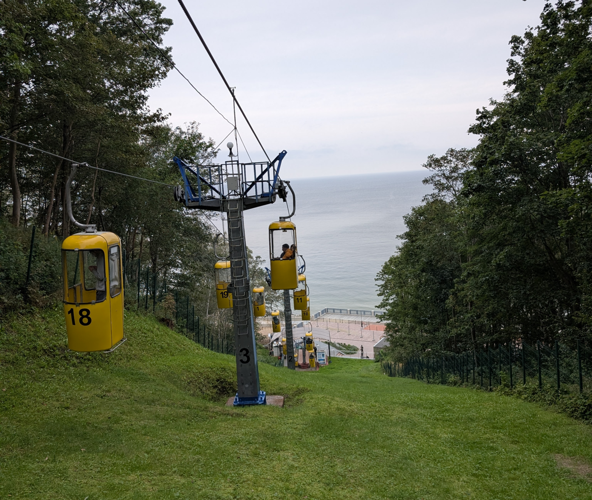 фуникулёр в сторону моря