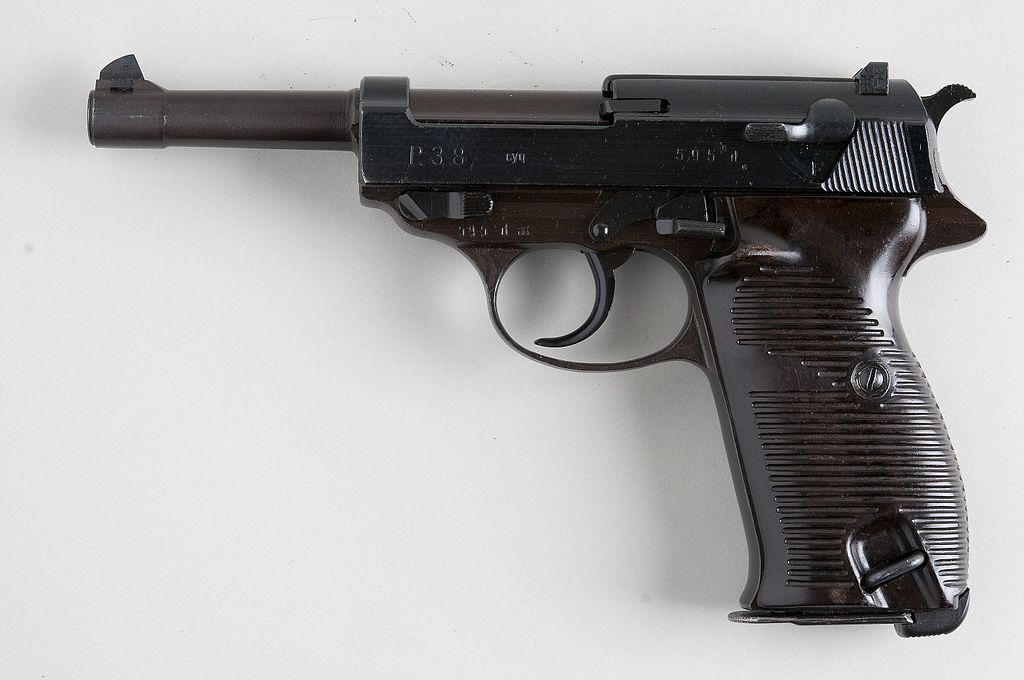 Walther P38 (часто пишут «Вальтер P38» или «P-38») — итог системного подхода к задачам надёжности, удобства эксплуатации и технологичности серийного производства. 