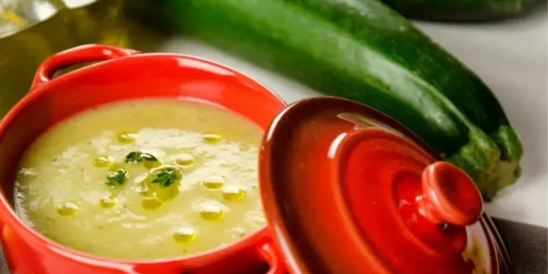 Суп-пюре из кабачка с плавленым сыром: нежность в каждой ложке