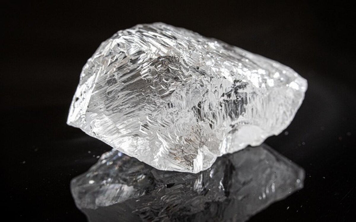    Крупнейший алмаз весом 340 карат найден в Архангельской области Фото: телеграм-канал губернатора Архангельской области Александра Цыбульского