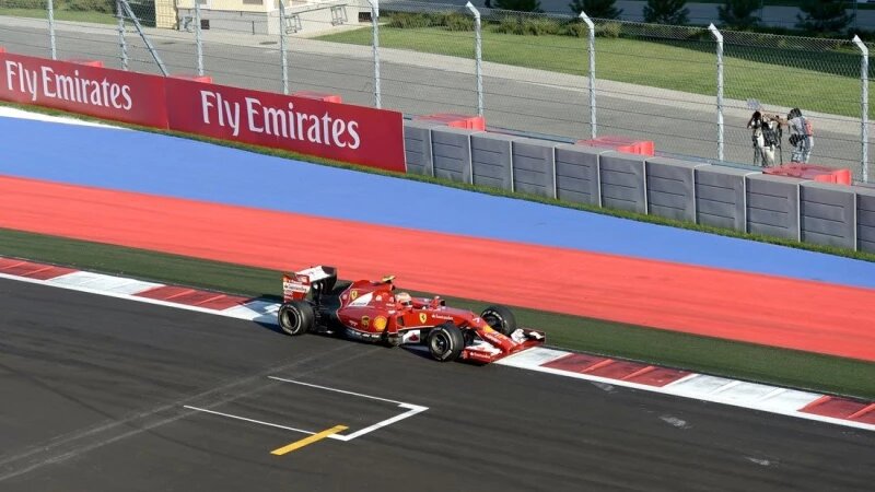     Российский этап чемпионата мира «Формулы-1». kremlin.ru