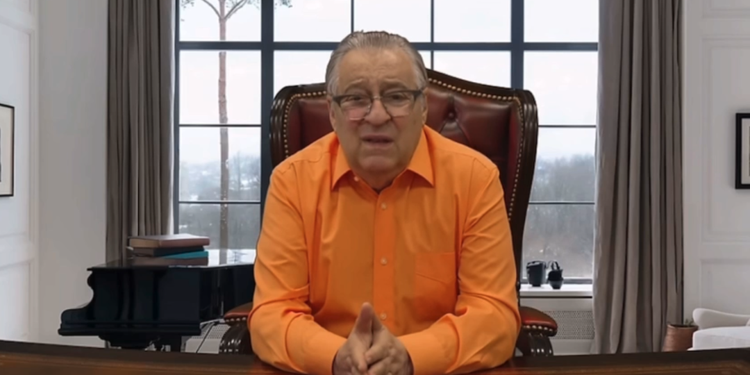 Сбежавший после начала СВО в Прибалтику Хазанов продал все московское имущество, но продолжил зарабатывать в РФ