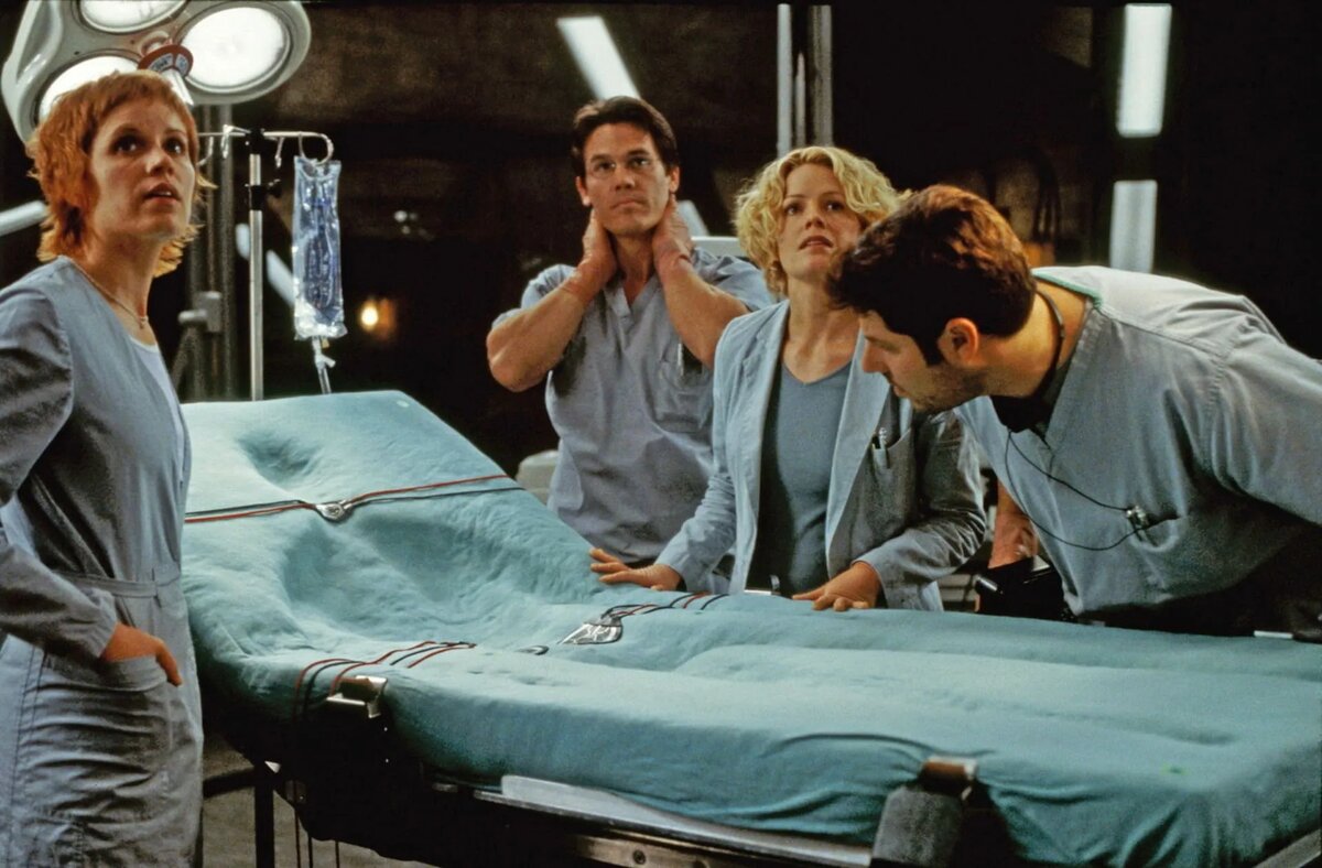 Фото: Кадр из фильма «Невидимка» (Hollow Man, 2000) / Columbia Pictures