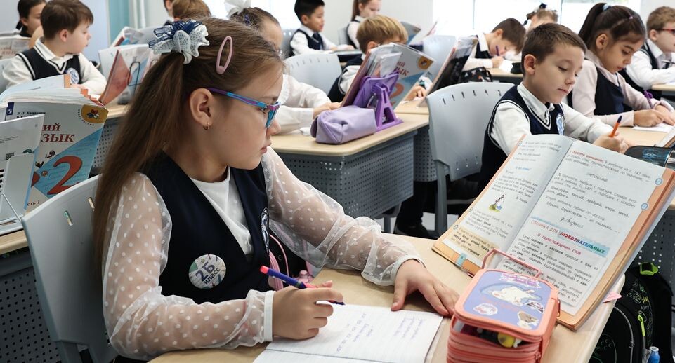    В Химках по президентской программе модернизировали одну из старейших в городе школ / Медиасток.рф