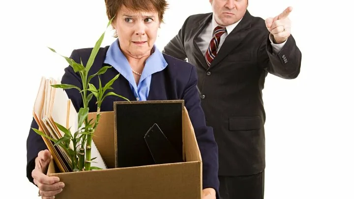 Работодатели в шоке: оказывается, увольнять за опоздания почти невозможно. Как нас обманывают кадровики?