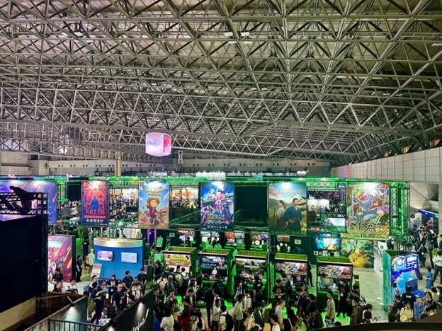 Зал 7 выставочного комплекса Макухари Мессе, Tokyo Game Show 2025. Выставка поразила своим масштабом