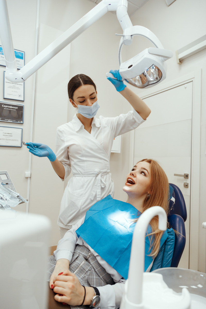 Фотография взята с сайта стоматологии Дмитрович Фэмили https://www.dmitrovich.ru/