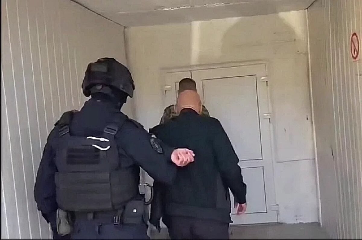    Укравших 1,4 млн у участника СВО скрутили Росгвардейцы в Волгограде – видео